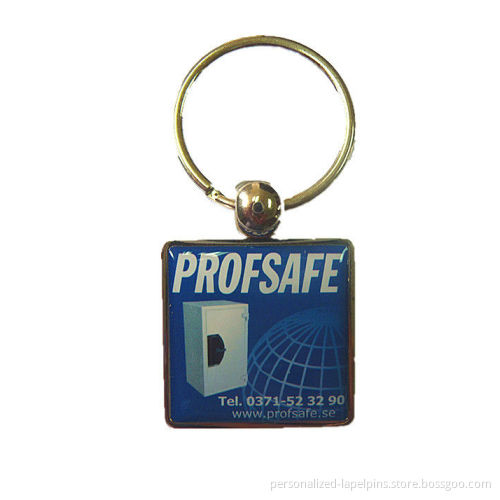 Fashion Sport Anti-copper Metal Keychains With Soft Enamel Fot Souvenir Gifts